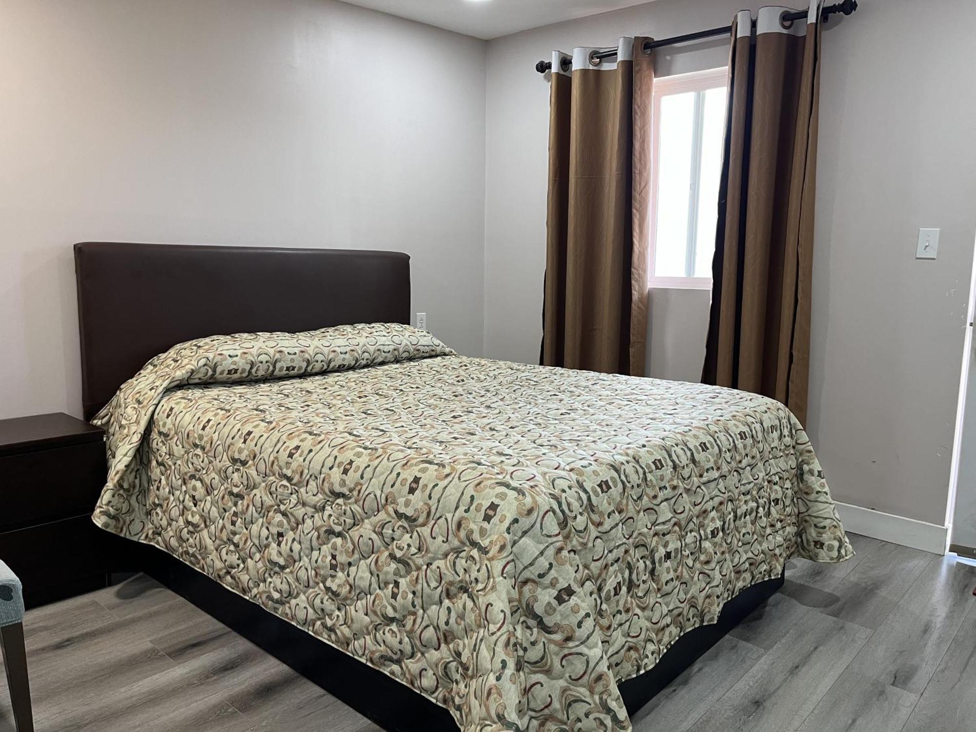 Kluane Park Inn ヘーンズ・ジャンクション エクステリア 写真